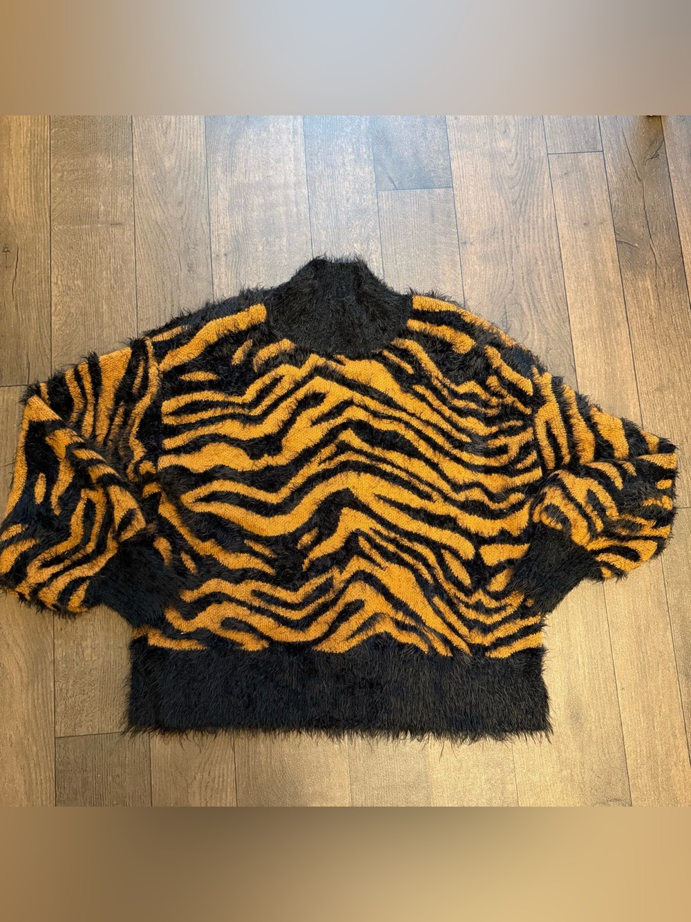 Kerisma Women’s M/L Tiger Print Mock Neck Fuzzy oversized Sweater